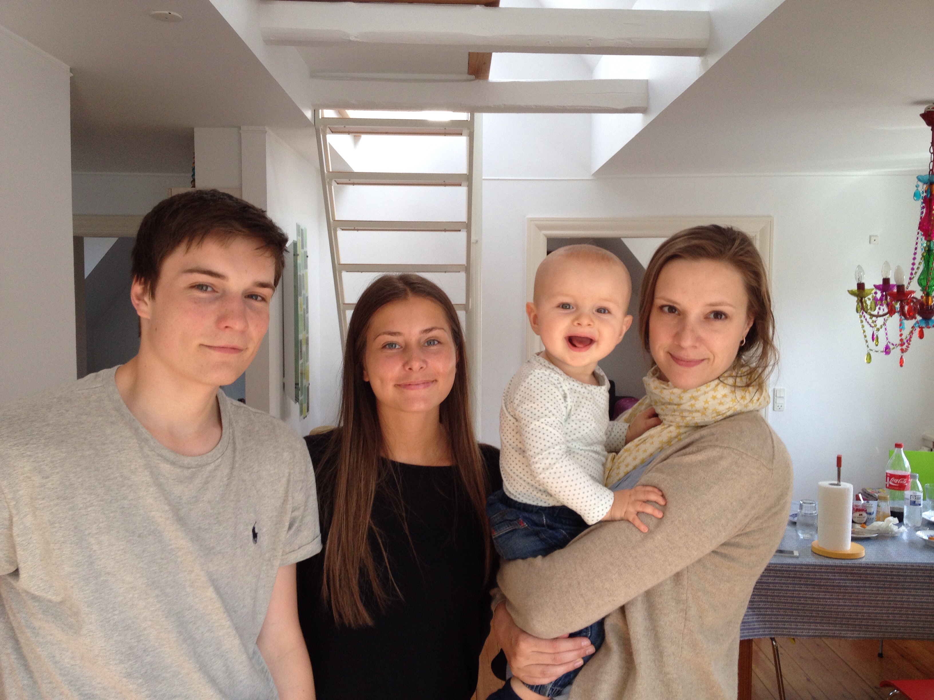 På besøg hos Sophia og Max.
