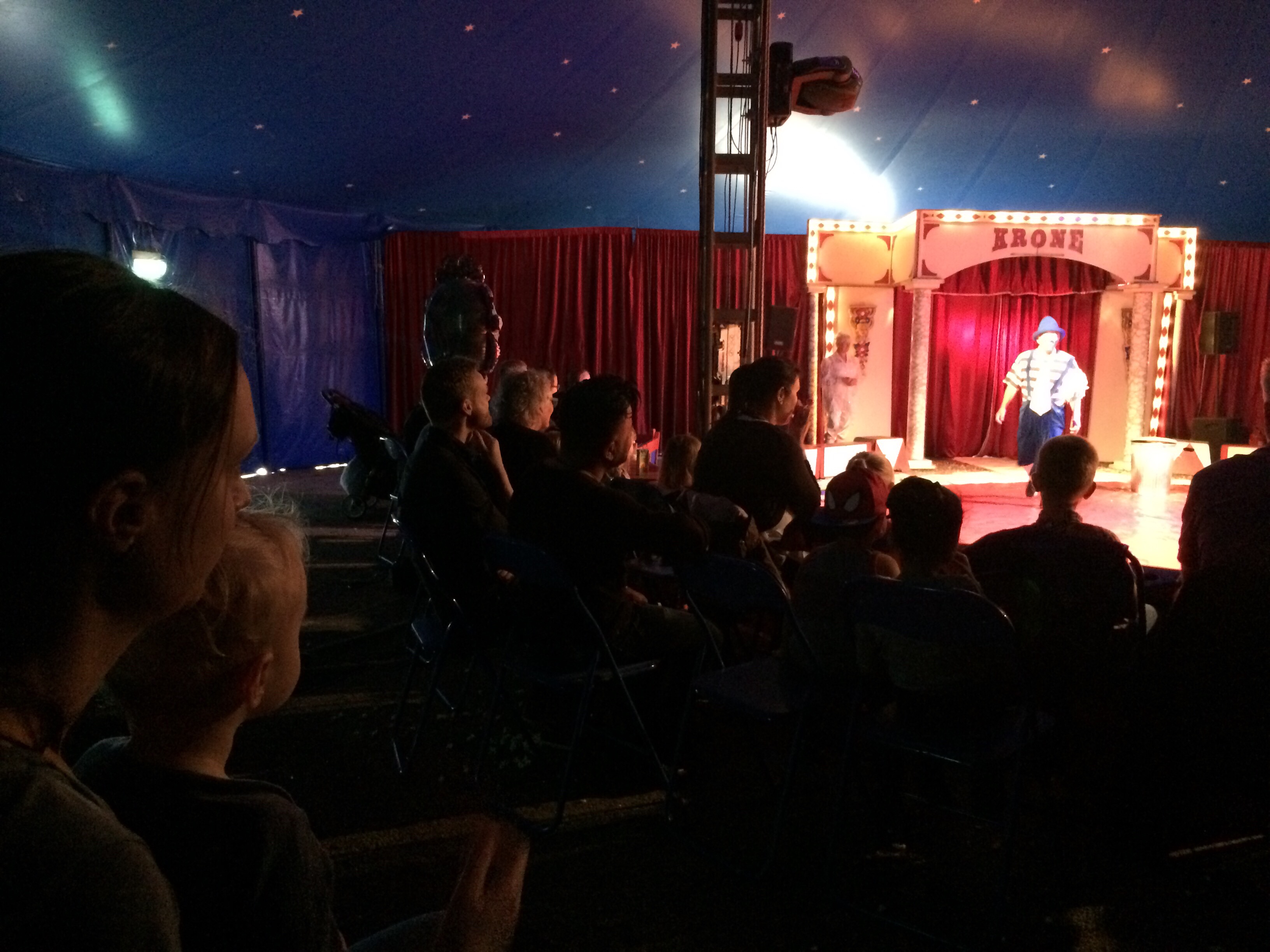 I Cirkus Krone.