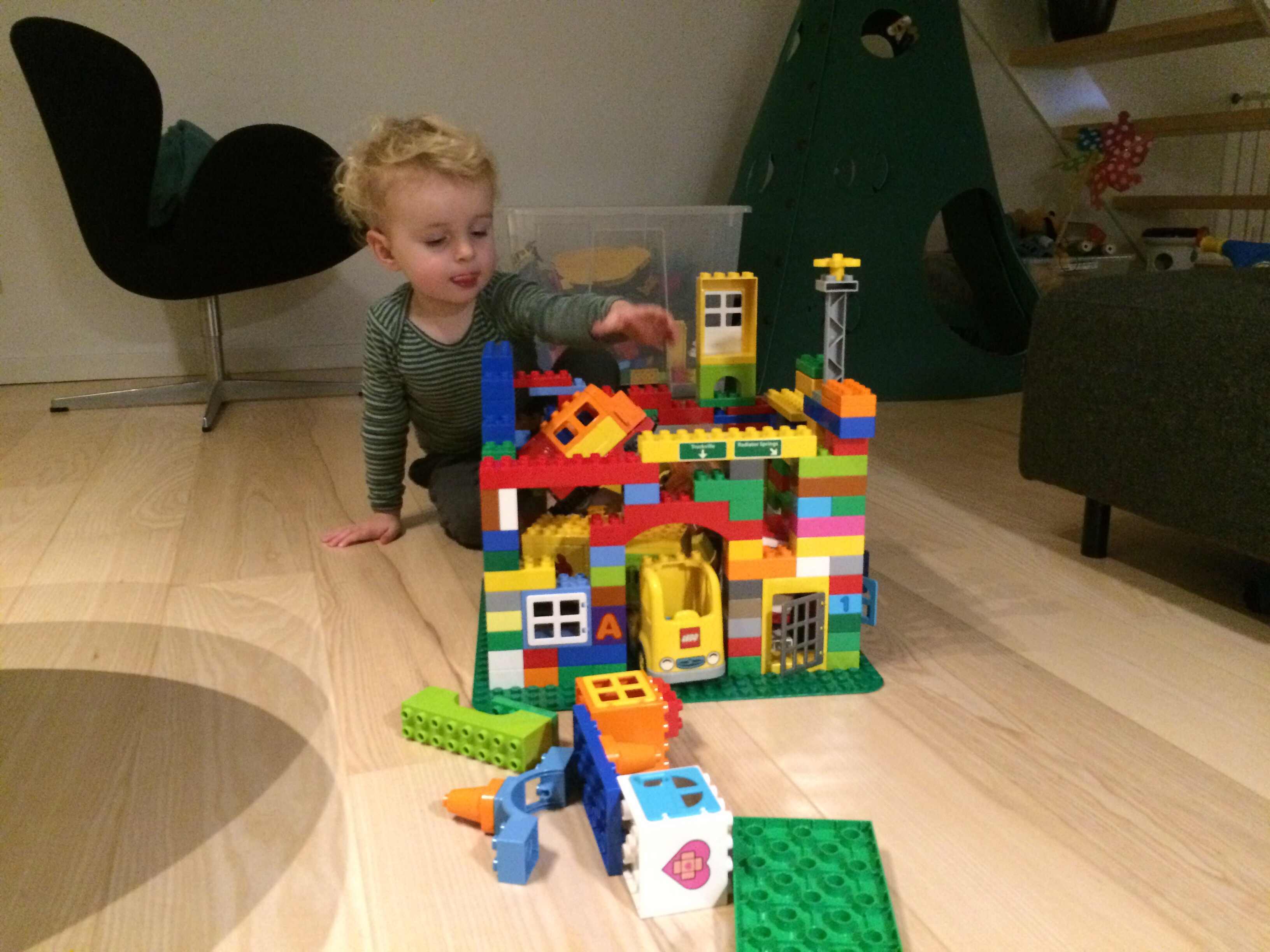 LEGO.