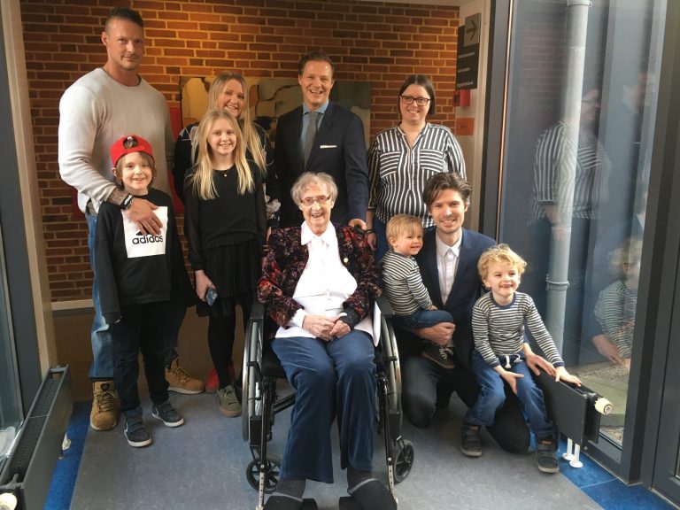 100 år.