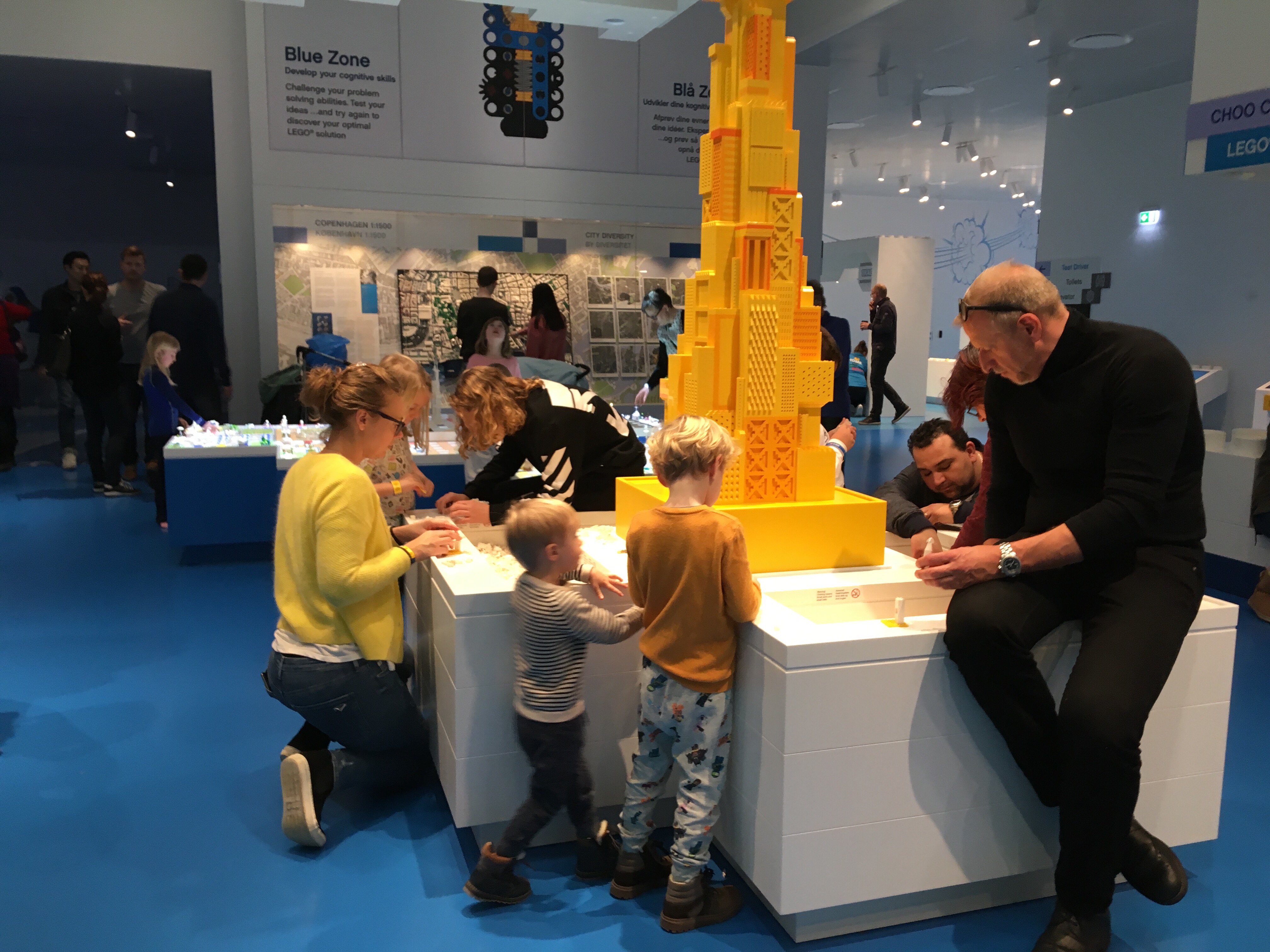 LEGOhouse.