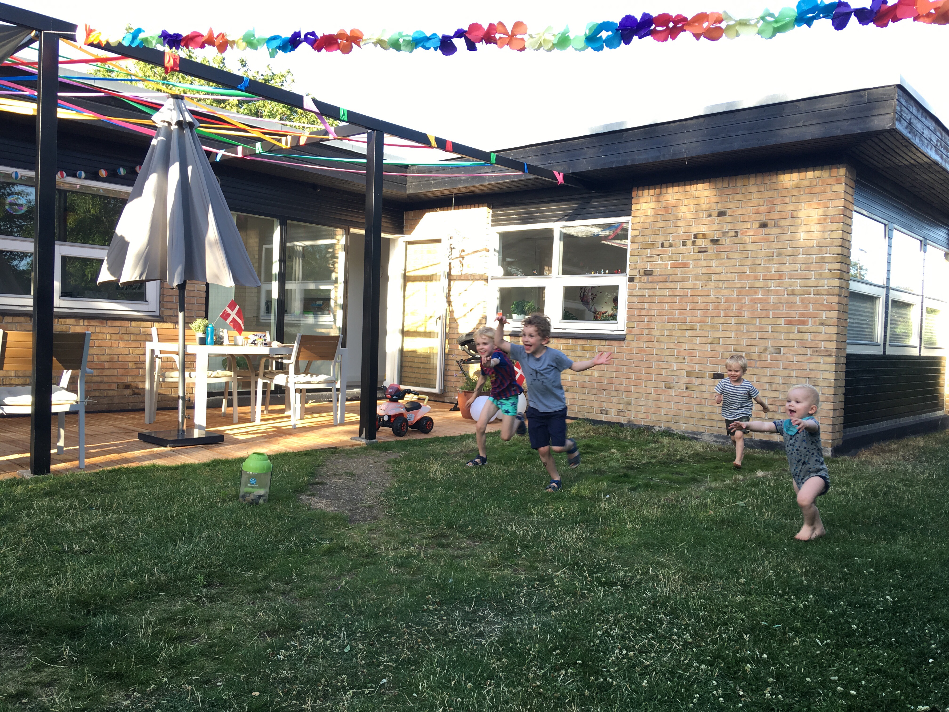 Emil 3 år og Jacob 6 år.
