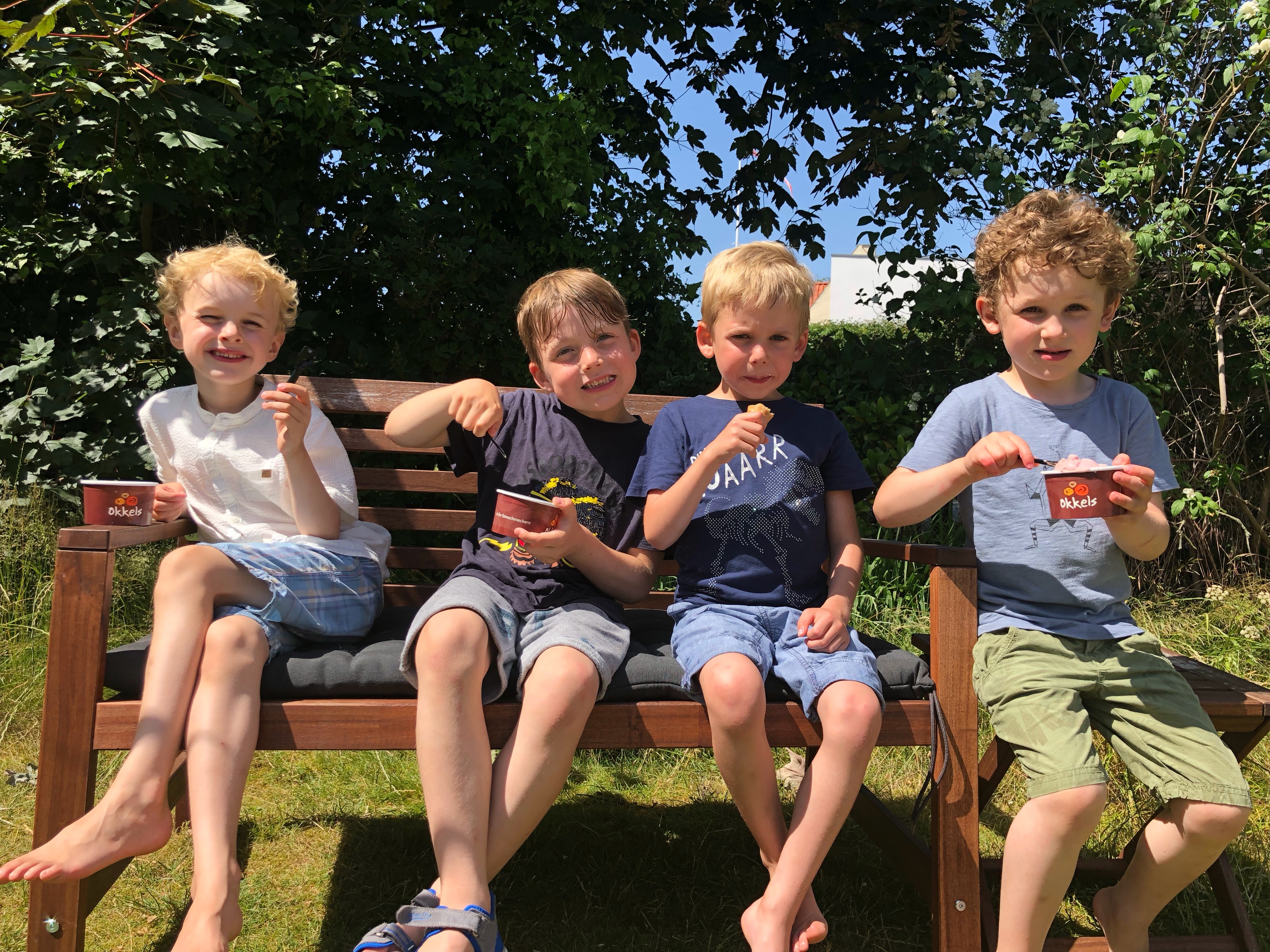 Emil 3 år og Jacob 6 år.