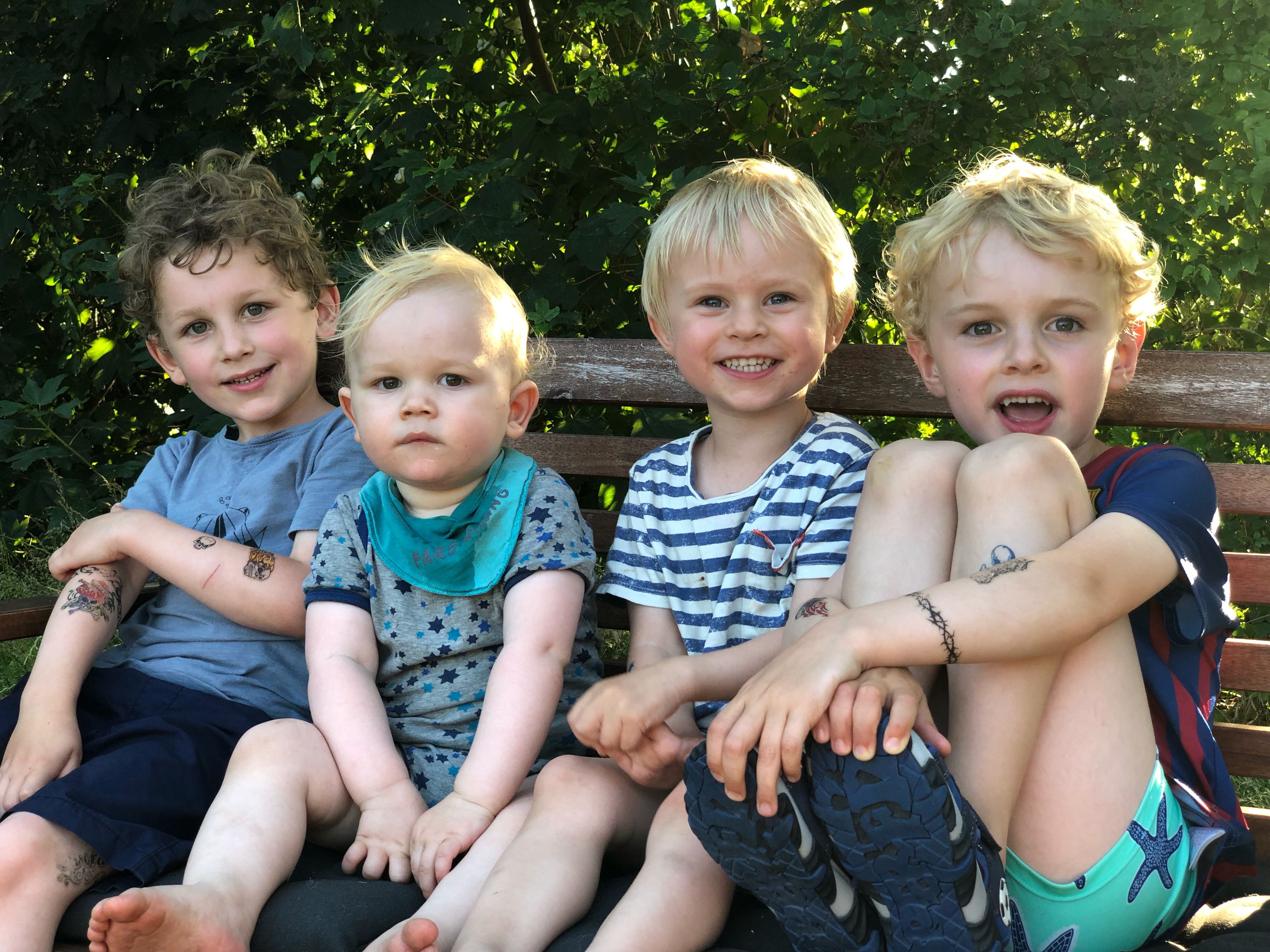 Emil 3 år og Jacob 6 år.
